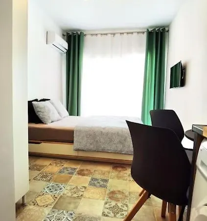Green Studio - Seaview Apartmán *